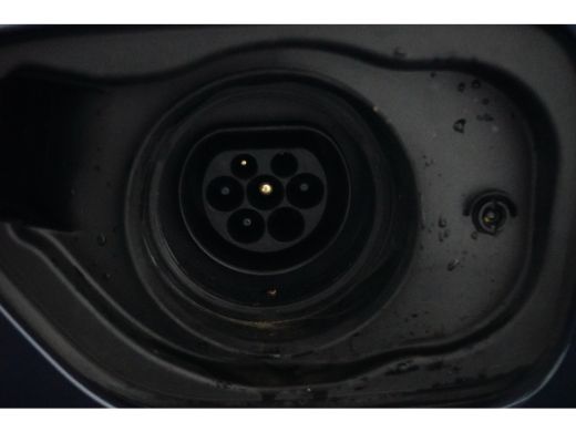 Volvo  V60 2.0 T6 Plug-in hybrid AWD Ultra Dark | Trekhaak | Panoramadak | BLIS | PDC V+A en camera | Stoel ... ActivLease financial lease