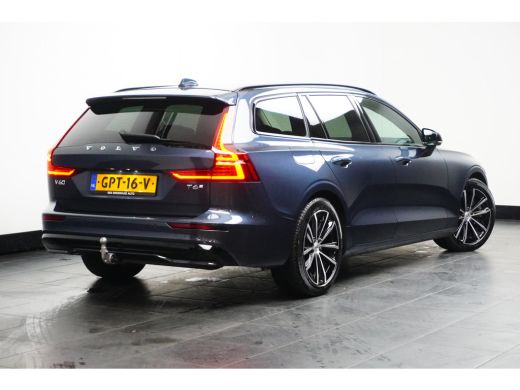 Volvo  V60 2.0 T6 Plug-in hybrid AWD Ultra Dark | Trekhaak | Panoramadak | BLIS | PDC V+A en camera | Stoel ... ActivLease financial lease