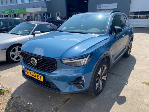 Volvo  XC40 1.5 T5 Recharge Ultimate Dark | Trekhaak | Panoramadak | PDC V+A en camera | Harman & Kardon Audi... ActivLease financial lease