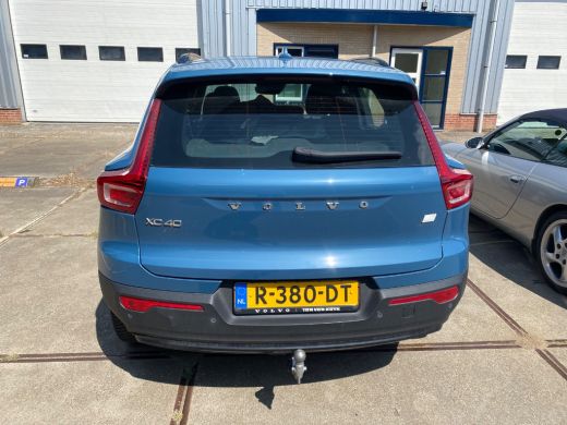 Volvo  XC40 1.5 T5 Recharge Ultimate Dark | Trekhaak | Panoramadak | PDC V+A en camera | Harman & Kardon Audi... ActivLease financial lease