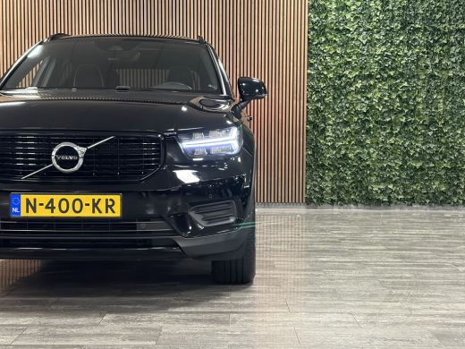Volvo  XC40 T2 Aut. R-Design Schuifdak | Adaptieve Cruise Control | Stoel en Stuurwielverwarming | Parkeercam... ActivLease financial lease
