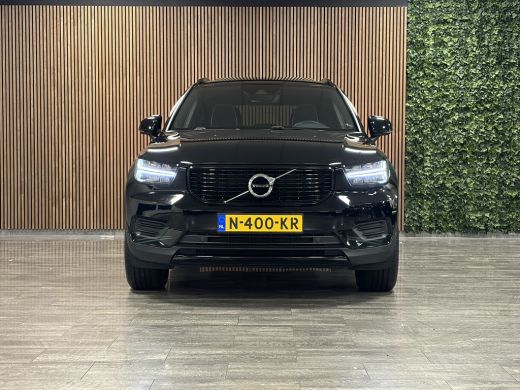 Volvo  XC40 T2 Aut. R-Design Schuifdak | Adaptieve Cruise Control | Stoel en Stuurwielverwarming | Parkeercam... ActivLease financial lease