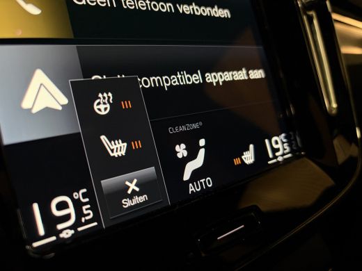 Volvo  XC40 T2 Aut. R-Design Schuifdak | Adaptieve Cruise Control | Stoel en Stuurwielverwarming | Parkeercam... ActivLease financial lease