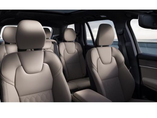 Volvo  XC90 2.0 T8 Plug-in hybrid AWD Ultra Bright | Gelamineerde zijruiten rondom | Bowers & Wilkins audiosy... ActivLease financial lease