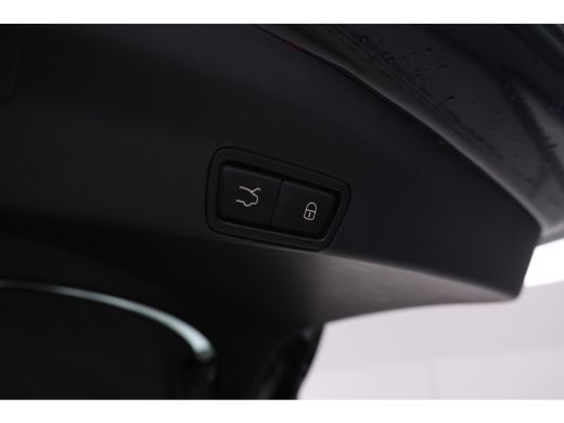 Alfa Romeo Stelvio 2.2d B-Tech Alles zwart, Volledier, Climate, Trkehaak, ActivLease financial lease