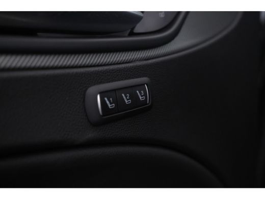 Alfa Romeo Stelvio 2.2d B-Tech Alles zwart, Volledier, Climate, Trkehaak, ActivLease financial lease