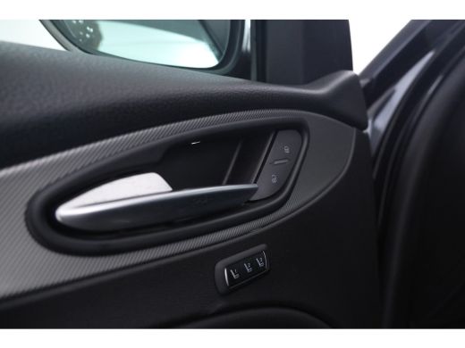 Alfa Romeo Stelvio 2.2d B-Tech Alles zwart, Volledier, Climate, Trkehaak, ActivLease financial lease