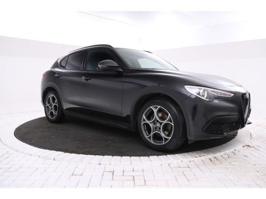 Alfa Romeo Stelvio 2.2d B-Tech Alles zwart, Volledier, Climate, Trkehaak, ActivLease financial lease