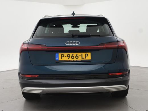 Audi e-tron 55 QUATTRO 95 kWh + TREKHAAK | NACHTZICHT | LUCHTVERING | HEAD-UP | ADAPTIVE CRUISE CONTROL ActivLease financial lease