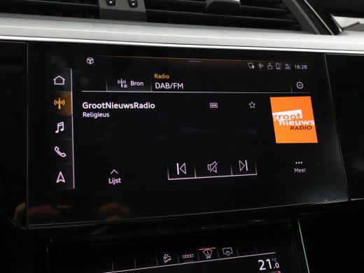 Audi e-tron 55 QUATTRO 95 kWh + TREKHAAK | NACHTZICHT | LUCHTVERING | HEAD-UP | ADAPTIVE CRUISE CONTROL ActivLease financial lease