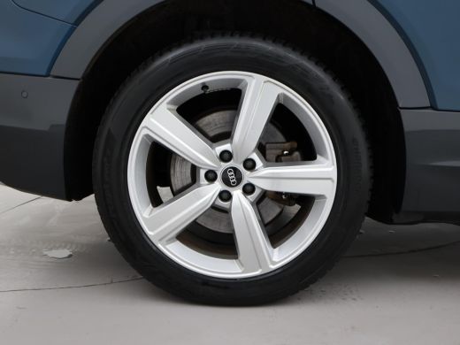 Audi e-tron 55 QUATTRO 95 kWh + TREKHAAK | NACHTZICHT | LUCHTVERING | HEAD-UP | ADAPTIVE CRUISE CONTROL ActivLease financial lease