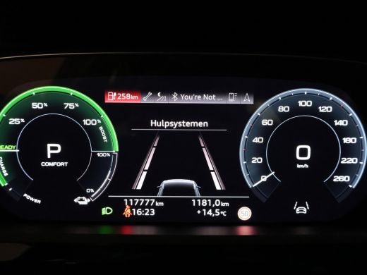 Audi e-tron 55 QUATTRO 95 kWh + TREKHAAK | NACHTZICHT | LUCHTVERING | HEAD-UP | ADAPTIVE CRUISE CONTROL ActivLease financial lease
