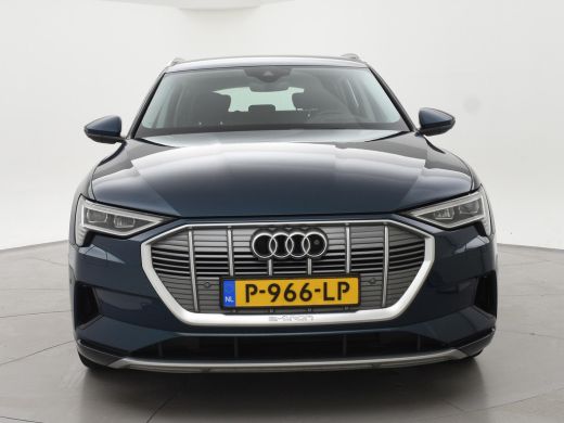 Audi e-tron 55 QUATTRO 95 kWh + TREKHAAK | NACHTZICHT | LUCHTVERING | HEAD-UP | ADAPTIVE CRUISE CONTROL ActivLease financial lease