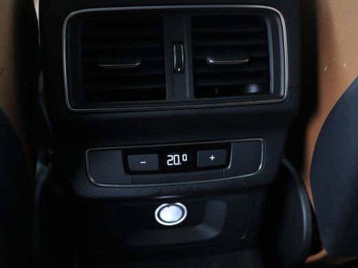 Audi Q5 2.0 TDI quattro Sport | Leder | Stoelverwarming | Trekhaak | Virtual Cockpit | Navigatie | Keyles... ActivLease financial lease