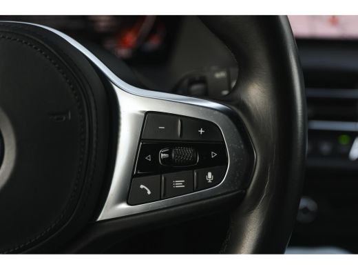 BMW 1 Serie 118i Sport Line Automaat / Sportstoelen / Achteruitrijcamera / M Sportonderstel / LED / Aircondit... ActivLease financial lease