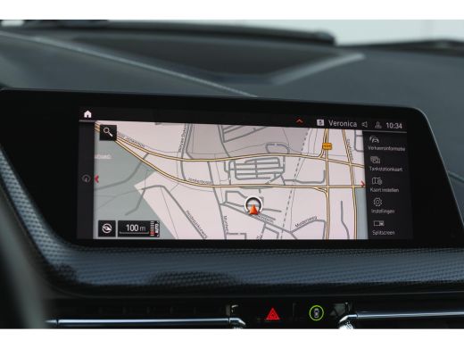 BMW 1 Serie 118i Sport Line Automaat / Sportstoelen / Achteruitrijcamera / M Sportonderstel / LED / Aircondit... ActivLease financial lease