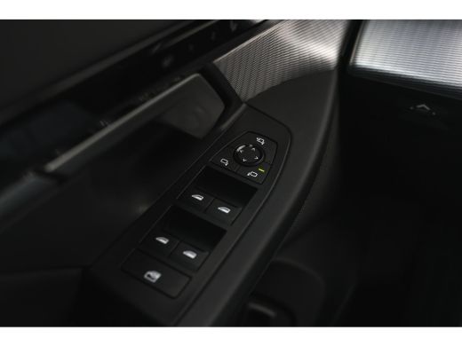 BMW 5 Serie Touring 530e M Sport Automaat / Trekhaak / Stoelventilatie / Comfort Access / Adaptieve LED / Par... ActivLease financial lease