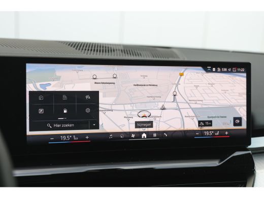 BMW 5 Serie Touring 530e M Sport Automaat / Trekhaak / Stoelventilatie / Comfort Access / Adaptieve LED / Par... ActivLease financial lease