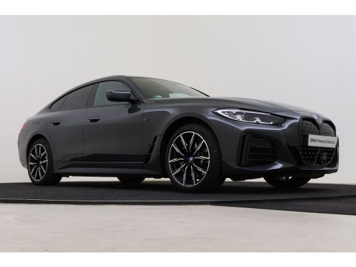 BMW i4 eDrive40 M Sport / Achteruitrijcamera / Stoelverwarming / Widescreen Display / Active Cruise Cont... ActivLease financial lease