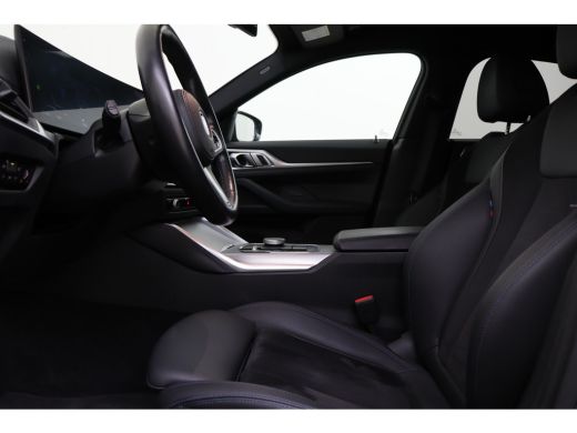 BMW i4 eDrive40 M Sport / Achteruitrijcamera / Stoelverwarming / Widescreen Display / Active Cruise Cont... ActivLease financial lease