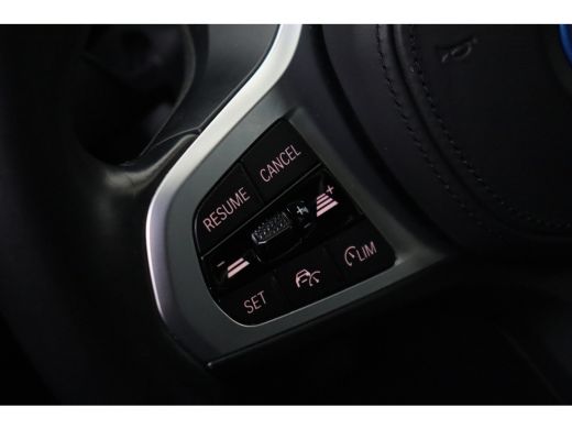 BMW i4 eDrive40 M Sport / Achteruitrijcamera / Stoelverwarming / Widescreen Display / Active Cruise Cont... ActivLease financial lease