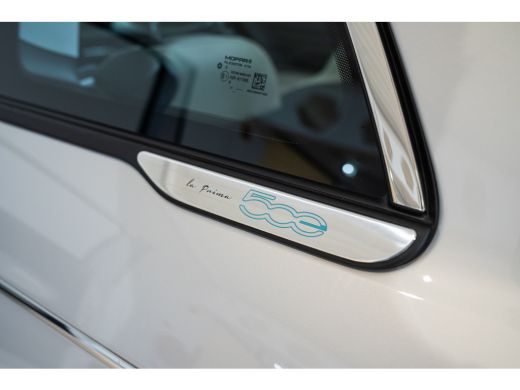 Fiat 500C La Prima 42 kWh | Camera | Stoelverwarming | Navigatie | Parkeersensoren | Climate Controle | Ada... ActivLease financial lease