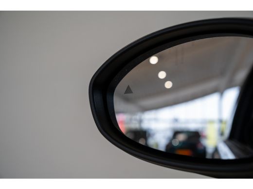 Fiat 500C La Prima 42 kWh | Camera | Stoelverwarming | Navigatie | Parkeersensoren | Climate Controle | Ada... ActivLease financial lease