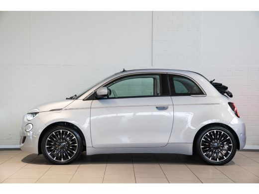 Fiat 500C La Prima 42 kWh | Camera | Stoelverwarming | Navigatie | Parkeersensoren | Climate Controle | Ada... ActivLease financial lease