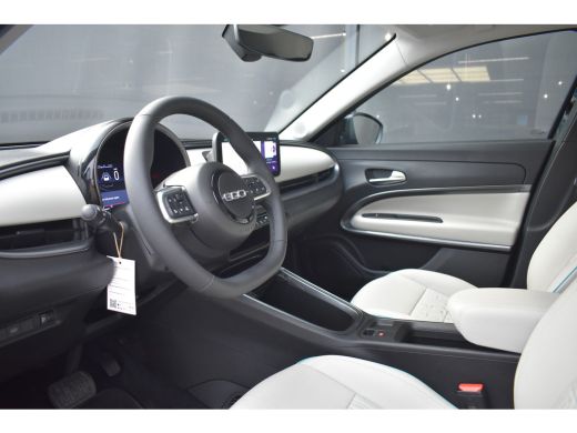 Fiat 600 1.2 Hybrid La Prima 8 Jaar Garantie! | Vol-Leder | Adaptive Cruise | Massage | Elektr. Achterklep... ActivLease financial lease