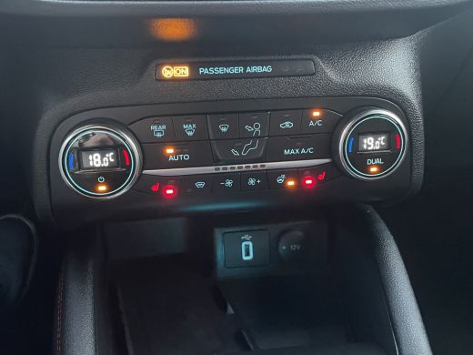 Ford Focus 1.5 EcoBoost ST Line X Business | NL auto | 1e eig. | Adapt. Cruise | B&O | Afn. trekhaak | AGR s... ActivLease financial lease