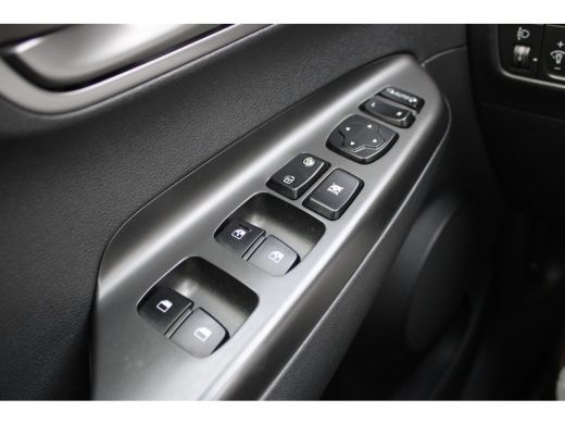 Hyundai Kona EV Fashion 64 kWh | Achteruitrijcamera | Head-up display | Keyless entry ActivLease financial lease