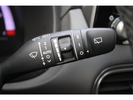 Hyundai Kona EV Fashion 64 kWh | Achteruitrijcamera | Head-up display | Keyless entry ActivLease financial lease