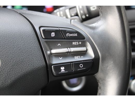 Hyundai Kona EV Fashion 64 kWh | Achteruitrijcamera | Head-up display | Keyless entry ActivLease financial lease