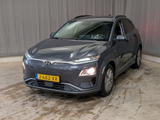 Hyundai Kona EV Fashion 64 kWh | Achteruitrijcamera | Head-up display | Keyless entry ActivLease financial lease