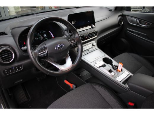 Hyundai Kona EV Fashion 64 kWh | Achteruitrijcamera | Head-up display | Keyless entry ActivLease financial lease