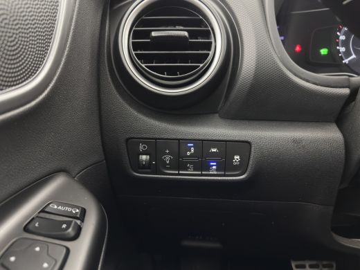 Hyundai Kona EV Fashion 64 kWh (3-Fase) {SOH-100%} (INCL-BTW)  Aut * HEATPUMP | NAVI-FULLMAP | LEATHER-FABRIC ... ActivLease financial lease