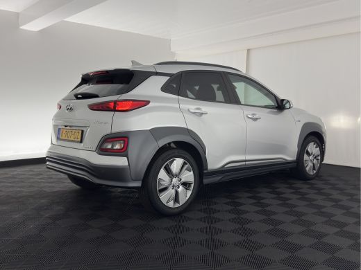 Hyundai Kona EV Fashion 64 kWh (3-Fase) {SOH-100%} (INCL-BTW)  Aut * HEATPUMP | NAVI-FULLMAP | LEATHER-FABRIC ... ActivLease financial lease