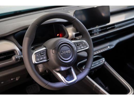 Jeep Avenger 1.2 e-Hybrid Summit | Navigatie | Elektrische Achterklep | Camera | Parkeersensoren | Climate Con... ActivLease financial lease