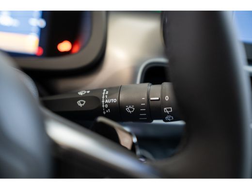 Jeep Avenger 1.2 e-Hybrid Summit | Navigatie | Elektrische Achterklep | Camera | Parkeersensoren | Climate Con... ActivLease financial lease