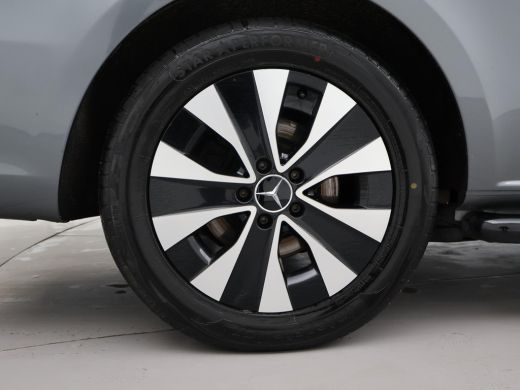 Mercedes-Benz Vito 119 CDI 190 PK AUT. EXTRA LANG + 2500 KG TREKHAAK | APPLE CARPLAY | CAMERA | LMV ActivLease financial lease