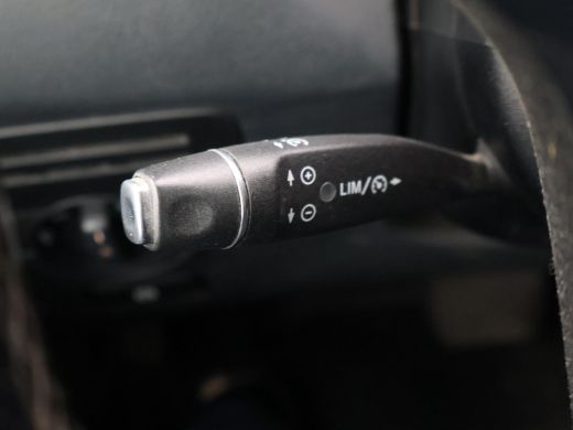 Mercedes-Benz Vito 119 CDI 190 PK AUT. EXTRA LANG + 2500 KG TREKHAAK | APPLE CARPLAY | CAMERA | LMV ActivLease financial lease