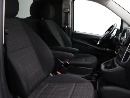 Mercedes-Benz Vito 119 CDI 190 PK AUT. EXTRA LANG + 2500 KG TREKHAAK | APPLE CARPLAY | CAMERA | LMV ActivLease financial lease