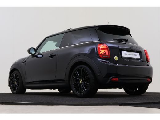 Mini Electric / Panoramadak / Sportstoelen / Achteruitrijcamera / Stuurverwarming / Comfort Access / Adaptieve ... ActivLease financial lease