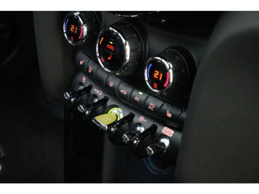 Mini Electric / Panoramadak / Sportstoelen / Achteruitrijcamera / Stuurverwarming / Comfort Access / Adaptieve ... ActivLease financial lease