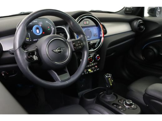 Mini Electric / Panoramadak / Sportstoelen / Achteruitrijcamera / Stuurverwarming / Comfort Access / Adaptieve ... ActivLease financial lease