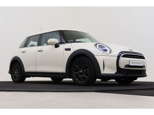 Mini One One Classic / Sportstoelen / LED / Head-Up / Navigatie / Airconditioning / Cruise Control ActivLease financial lease