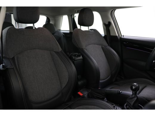 Mini One One Classic / Sportstoelen / LED / Head-Up / Navigatie / Airconditioning / Cruise Control ActivLease financial lease