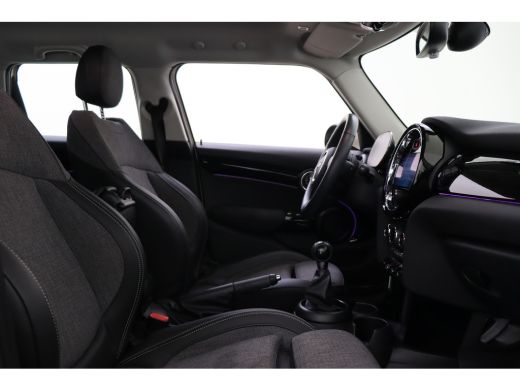 Mini One One Classic / Sportstoelen / LED / Head-Up / Navigatie / Airconditioning / Cruise Control ActivLease financial lease