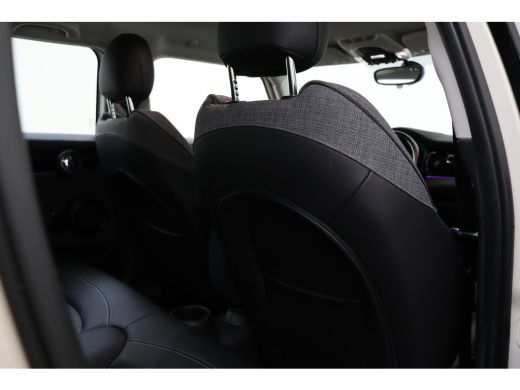 Mini One One Classic / Sportstoelen / LED / Head-Up / Navigatie / Airconditioning / Cruise Control ActivLease financial lease