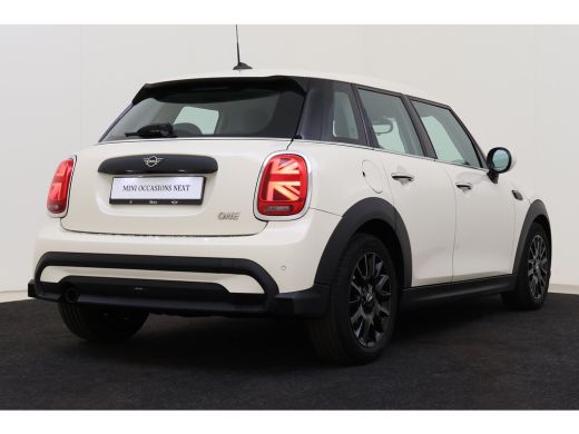 Mini One One Classic / Sportstoelen / LED / Head-Up / Navigatie / Airconditioning / Cruise Control ActivLease financial lease